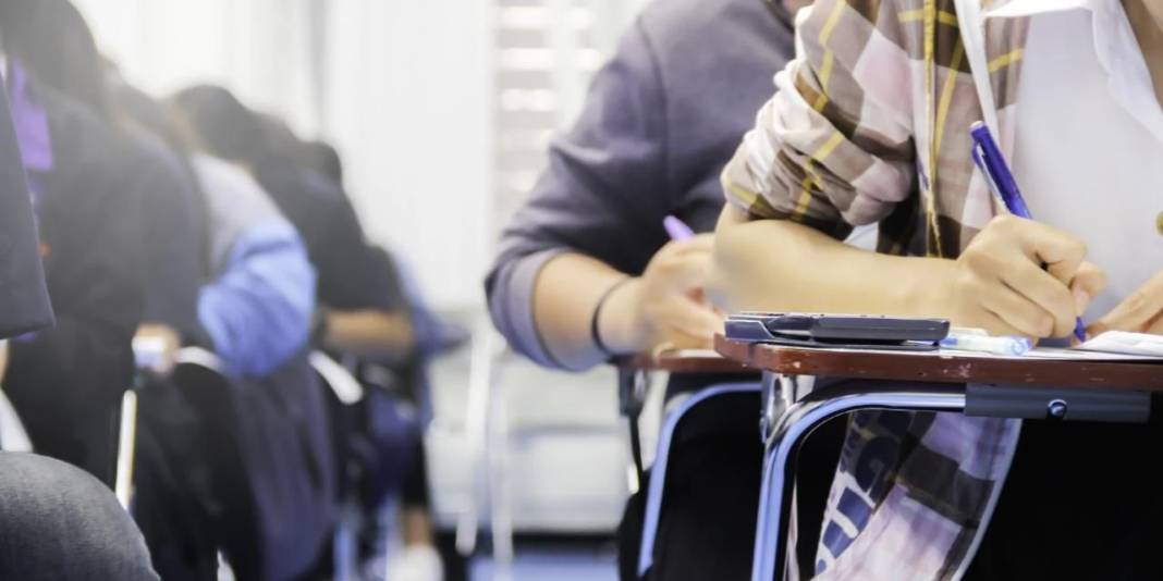 Veliler kaynak kitap almak zorunda kalıyor, MEB harekete geçmeli 3