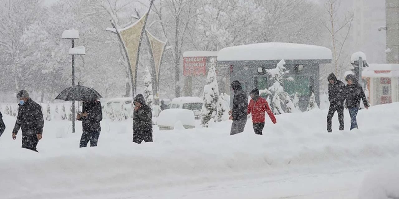 Aralık ayında öğrenciler kar tatiline doyacak, 60 yılın en yoğun kar yağışı geliyor