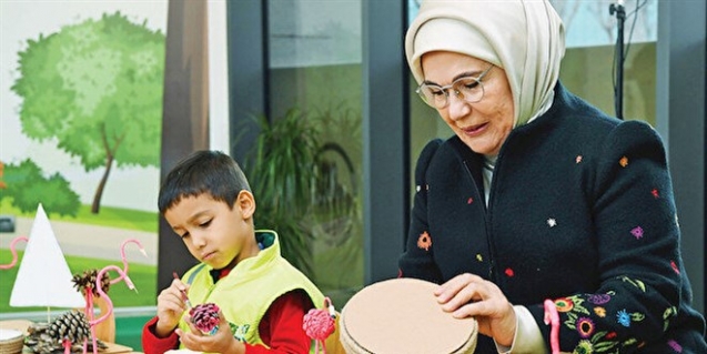 İlk sıfır atık okulunu açtı