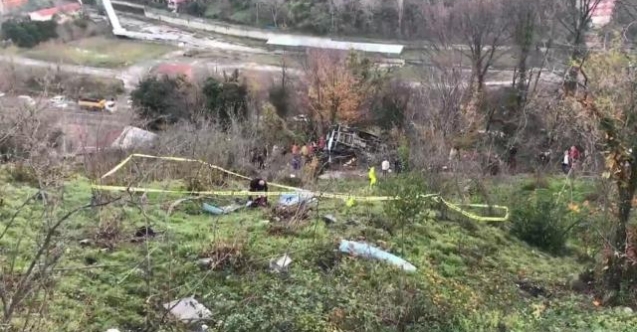 Zonguldak'ta öğrencileri taşıyan servis devrildi: 1 ölü, 15 yaralı