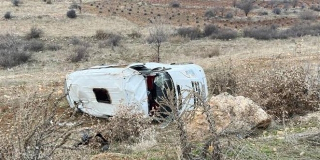 Mardin'de okul servisi şarampole yuvarlandı: 14 yaralı