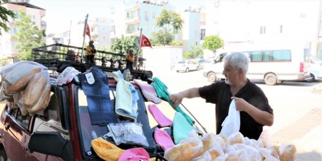 Sınıf öğretmeni Tuncer Günay, 200 ekmek dağıtmadan derse girmiyor