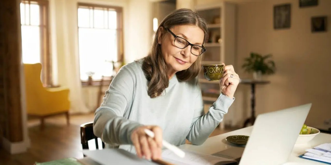 İş Dünyası Onları Tercih Ediyor! 50 Yaş Üstü Çalışan Kıymete Bindi!