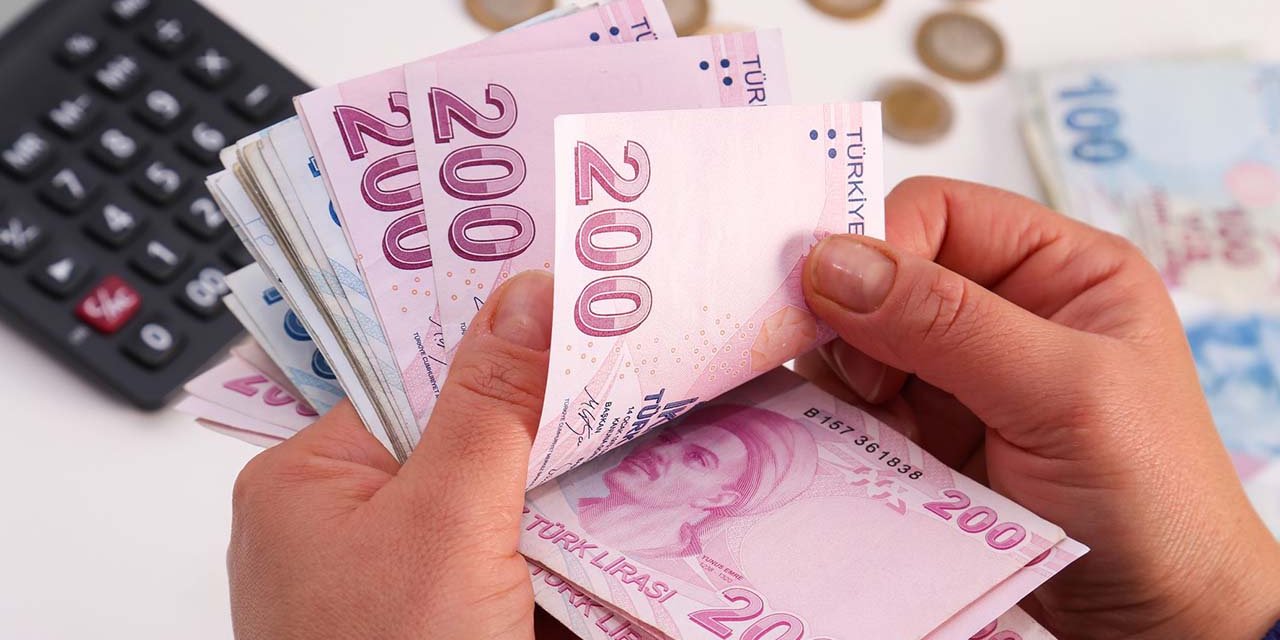 Yaz tatilinde öğretmenler ayda 65 bin lira kazanacak