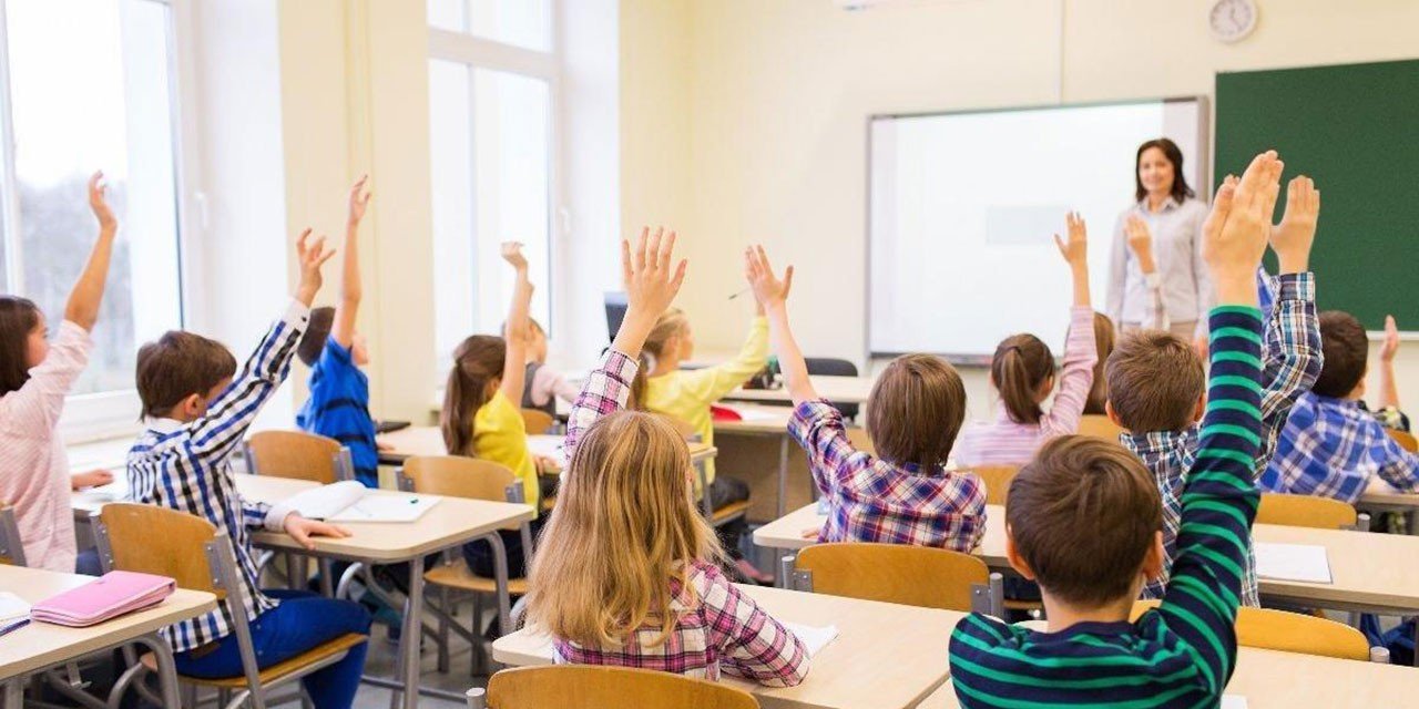 Okullar öğretmen arayışına çıktı, o öğrencilerin dersine girecek öğretmen bulunamıyor